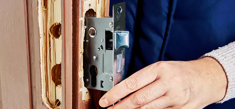 Garage Door Lock Replacement Cumberland